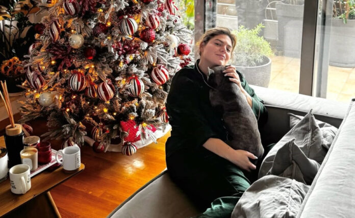 4d8a12104846e6139e9faff82d75008b L.jpg