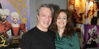 53293c41726afca1a18e9d4bc9b625c4 L.jpg