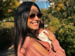 Ιωάννα Τριανταφυλλίδου: Η so cute φωτογραφία που ανέβασε με τον Κίμωνα Κουρή, τον γιο τους και ένα πιάνο 580f3ba20ce0828d48c739e5dfc73d97 L.jpg