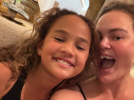 63c69fc17a4ff5ab975d54026e815c0a L.jpg