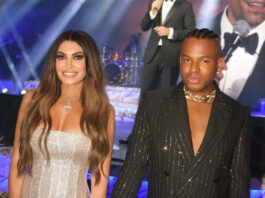 Κίμπερλι Γκιλφόιλ: Ο στυλίστας της θέλει να μάθει ελληνικά και ο λόγος είναι πιο… καυτός από όσο νομίζεις 73b33584d64e80f4d70ed8b87b7ca2df L.jpg