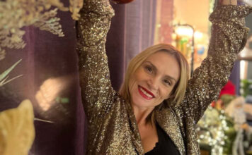 7e4c10dd58ff2618413872ccdf88640c L.jpg