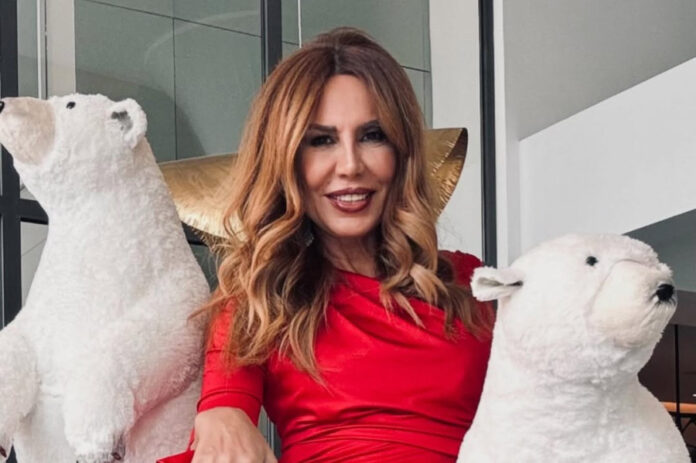 8c56d7de36f84144f677b2a2183e56a2 L.jpg