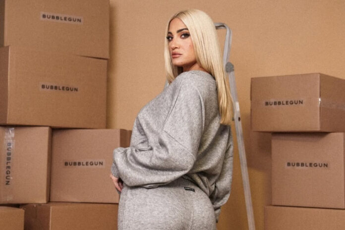 94d75521c4c89a67c74c1c8c8235cbeb L.jpg