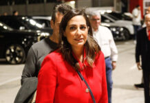 9501a686fb5e6e79085a19742d3ddce7 L.jpg