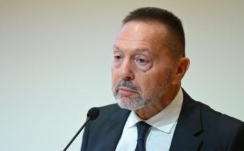 Giannis Stournaras 1 1.jpg