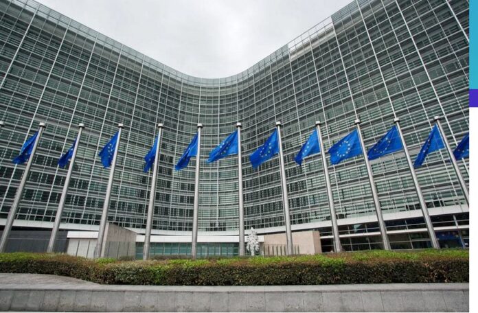 Komision 2 1.jpg Komision 2 1.jpg