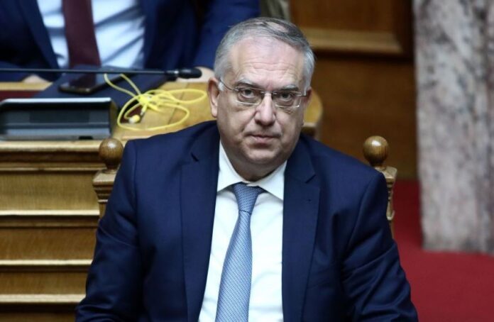 Takis Theodwrikakos 1.jpg Takis Theodwrikakos 1.jpg