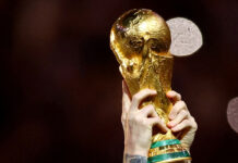 WORLD CUP TROPGY TROPAIO PAGKOSMIO REUTERS.jpg