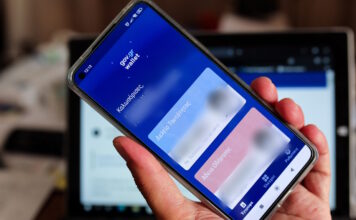 Wallet EUROKINISSI.jpg