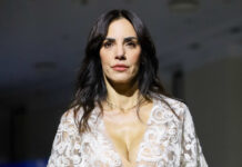 Ελισάβετ Σπανού: Όλα της… επίδειξης δύσκολα! Τα απρόοπτα που της έτυχαν στην επίδειξη του Ερωτόκριτου a9730ee7220aa98ff5e43720461dbed0 L.jpg