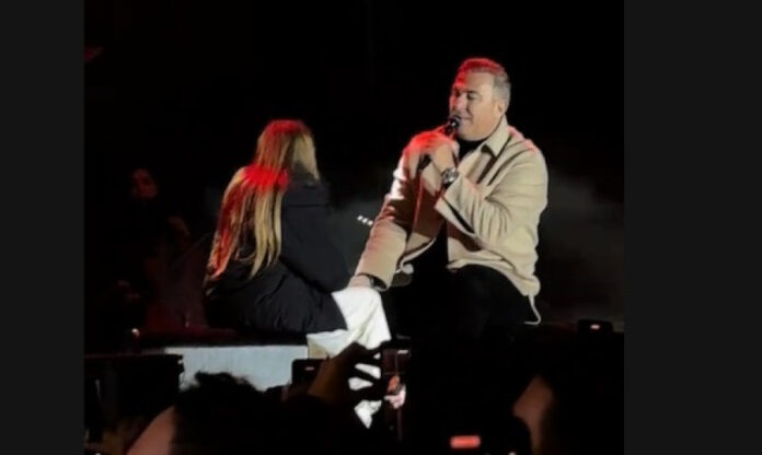 aa4f9e17d7023c50040118a203a2d853 L.jpg