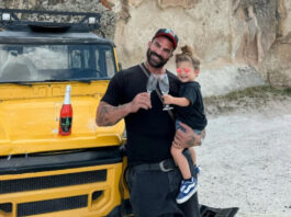 Δημήτρης Αλεξάνδρου: Η επική στιγμή που πήγε για hiking με τον Πάρη και ο μικρός μπήκε σε… λειτουργία πτήσης ae7f7cc48fb2689e2ebb0637eb021fc7 L.jpg