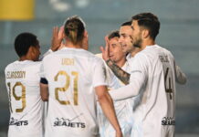 Super League: Η ΑΕΚ εκμεταλλεύτηκε τις απώλειες βαθμών Ολυμπιακού και ΠΑΟΚ και μείωσε τη διαφορά από την κορύφη aek 4 1200x630.jpg