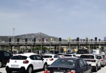 Διακοπή κυκλοφορίας στην Αθηνών – Λαμίας, στα διόδια Αφιδνών: Ξέσπασε φωτιά σε φορτηγό aftokinita diodia afidnes eurok 1200x630.jpg