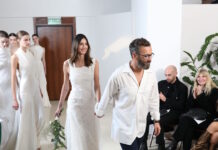 Άγγελος Μπράτης: «Αν η Ηλιάνα Παπαγεωργίου δεν αποφασίσει τον μήνα του γάμου πώς θα ράψω νυφικό;» aggelos mpratis iliana papageorgiou 1200x630.jpg