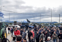 Αγροτικά μπλόκα: Νέες κινητοποιήσεις σε Αθηνών – Λαμίας και Εγνατία – Στην Κρήτη αποφάσισαν να αποκλείσουν το αεροδρόμιο Ηρακλείου agrotes mploko aktio eurok 1200x630.jpg