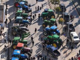 Αγρότες από 40 μπλόκα αποφασίζουν το μεσημέρι στη Νίκαια Λάρισας για κινητοποιήσεις και συνάντηση με Μητσοτάκη agrotes thess eurok 1200x630.jpg