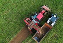 agrotes xorafi trakter reuters 1200x630.jpg