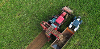 agrotes xorafi trakter reuters 1200x630.jpg