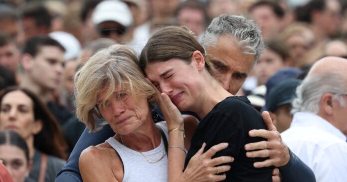 australia bondi sydney shooting reuters 3 1200x630.jpg australia bondi sydney shooting reuters 3 1200x630.jpg