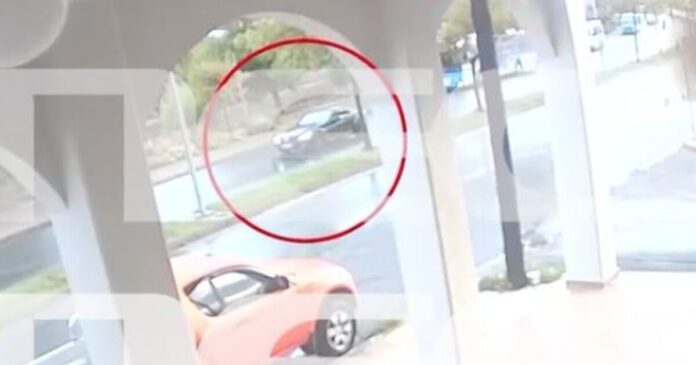 autokinito foinikounta 1 1200x630.jpg