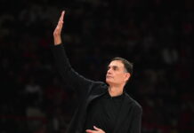 Μπαρτζώκας μετά το Ολυμπιακός – Βιλερμπάν: «Σημαίνει πολλά που ο κόσμος φώναζε το όνομά μου» bartzokas 4 1200x630.jpg