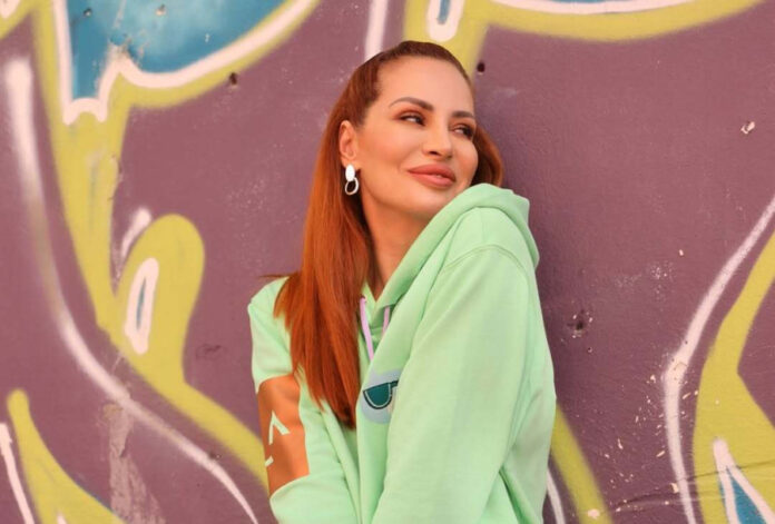 bb31290be9da0639fa0a11a91342172d L.jpg