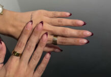 Νο1 τάση στα νύχια: Το βουργουνδί γαλλικό μανικιούρ είναι το νέο must burgund.jpg