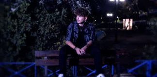 chris gi to gelasto paidi.webp.webp.webp