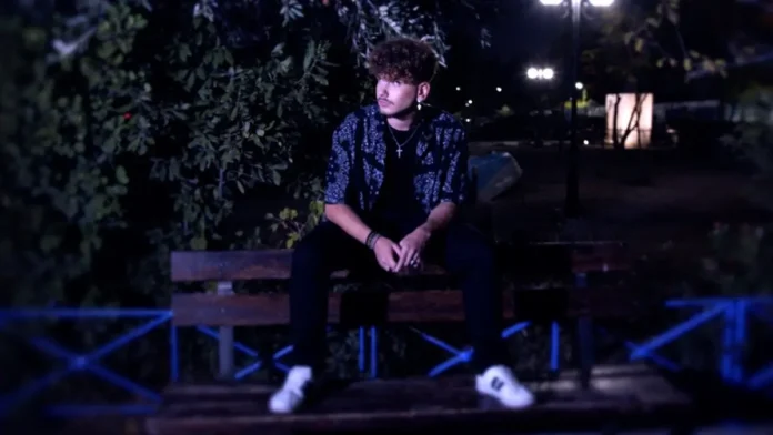 chris gi to gelasto paidi.webp.webp.webp.webp