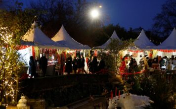 christmas paris1 1200x630.jpg