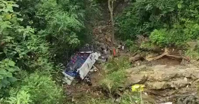 colombia dead bus 1200x630.jpg