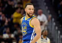 NBA: Ο Κάρι έγραψε ιστορία στην ήττα των Γουόριορς από τους Τίμπεργουλβς, νίκη για τους Πίστονς επί των Χοκς curry 1200x630.jpg