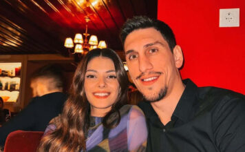 d042c7557192713b015bc1ba1d6b1376 L.jpg