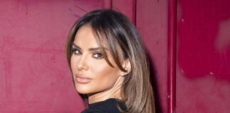 d67db170e79474adde5152bf272b4bce L.jpg