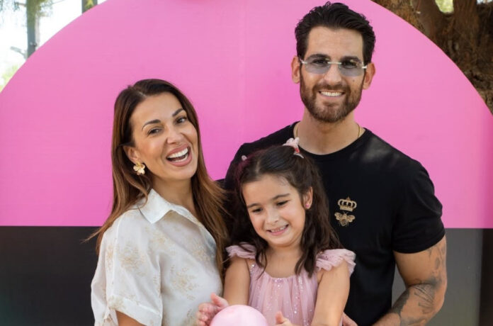 d6b8a504b23d481c249c2b86e8d42f15 L.jpg d6b8a504b23d481c249c2b86e8d42f15 L.jpg