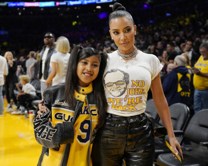 d9c4db343818973cf35eabcf775db9ec L.jpg