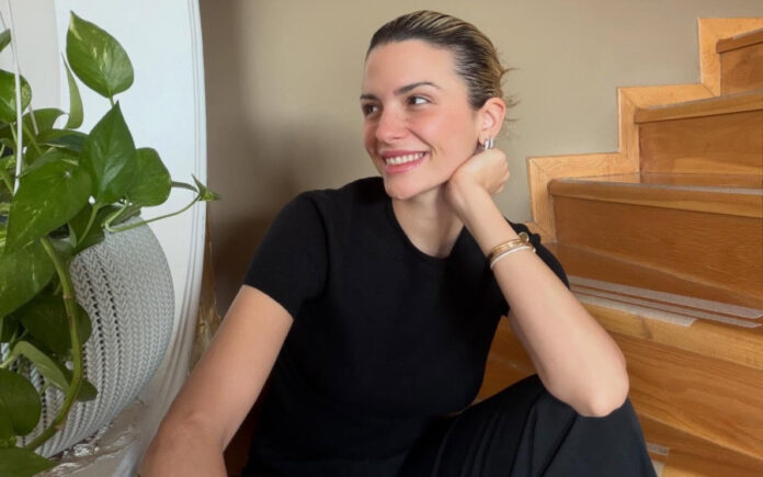 d9e16a839395eeb96d6a0c55743df3dc L.jpg