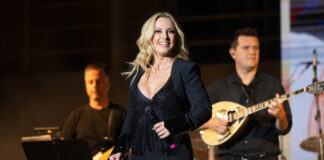 dbd0e320a90ec1a31f1d00105717440c L.jpg