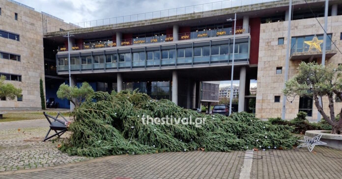 dentro thessaloniki1 1200x630.jpg