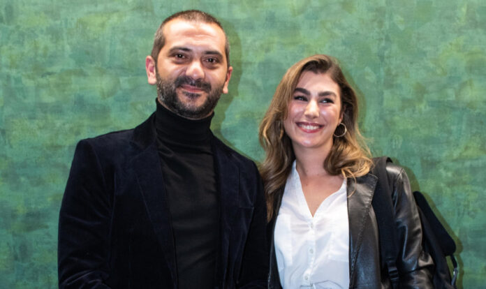 df074bd420affc5c8914f0585a8b467c L.jpg