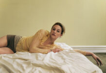 Η Λίλι Ράινχαρτ, που πάσχει από ενδομητρίωση, μιλά ανοιχτά για τον δύσκολο δρόμο προς τη διάγνωσή της dfa0bf856fd8c78aa89b7f2620fef049 L.jpg