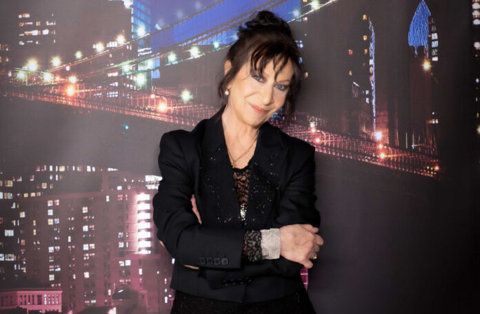 f7539f6d486d485b7ef36f97ec342e2c L.jpg