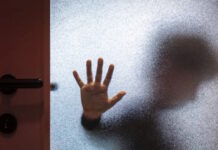 Στη δημοσιότητα οι φωτογραφίες και τα στοιχεία του 20χρονου που μαζί με τον φίλο του, ασελγούσαν στα ανίψια του ηλικίας 2 και 4 ετών istock 509930344 1200x630.jpg