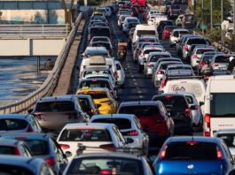 Κίνηση στους δρόμους: Στα «κόκκινα» ο Κηφισός – Καθυστερήσεις στην Αττική Οδό kinisi 1 1200x630.jpg