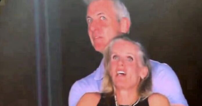 kisscam 1200x630.jpg kisscam 1200x630.jpg