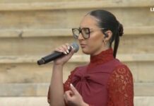 Η Klavdia τραγούδησε την «Αστερομάτα» στην τελετή παράδοσης της Φλόγας στο Καλλιμάρμαρο klavdia grab 1200x630.jpg