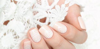 lace nails.jpg