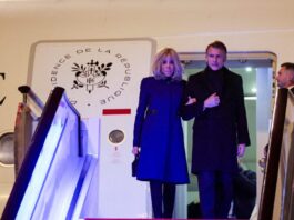 Μπριζίτ Μακρόν: Οι 3 πιο κακές στιγμές της – Το πρωτόκολλο, το χαστούκι στον Μακρόν και οι «βρωμιάρες σκύλες» macron 1 1200x630.jpg